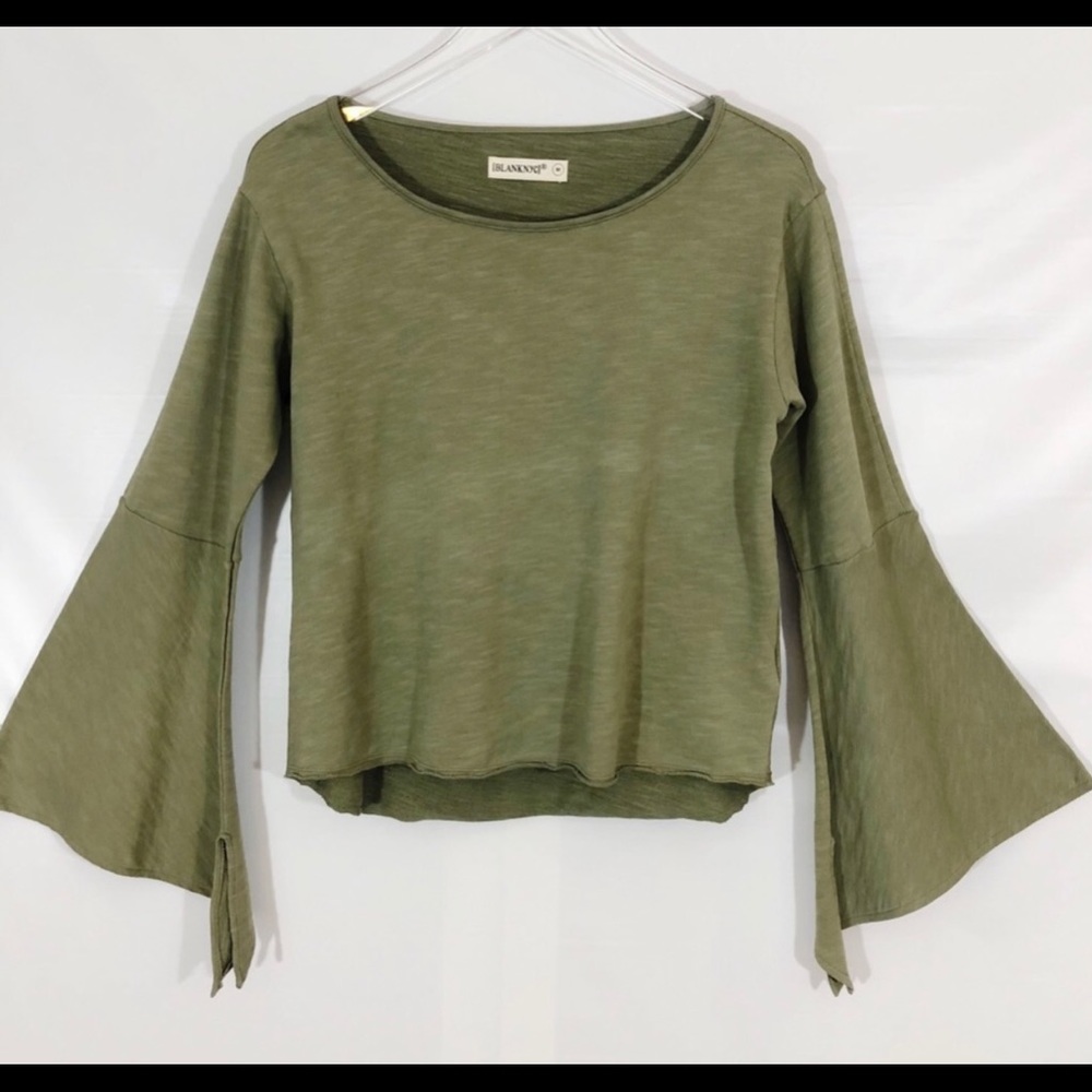 Blank NYC Long Bell Sleeve Pullover Large